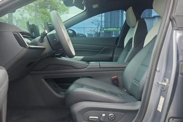Used Dongfeng eπ eπ007 2024 620 Pro Version Left Front Seat