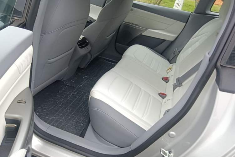 Used Dongfeng eπ eπ007 2024 Pure Electric 540 All-Wheel Drive Max Edition Left Rear Seat