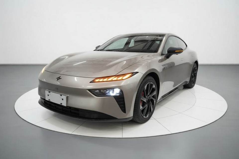 Dongfeng eπ eπ007 2024