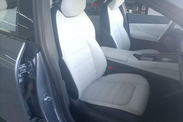 Used Dongfeng eπ eπ007 2024 530 Pro Version Right Front Seat