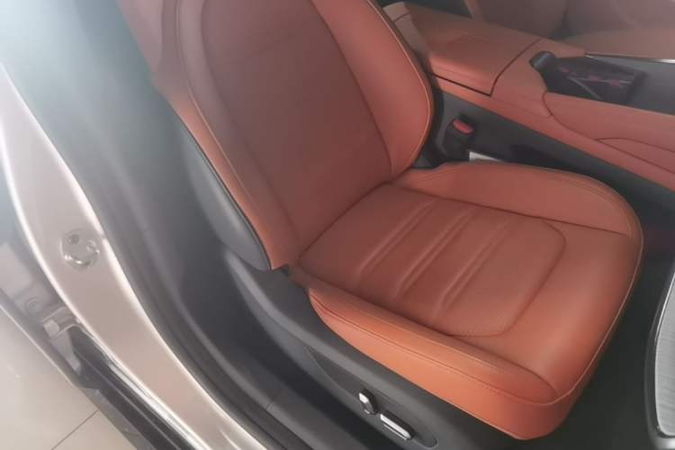 Used Dongfeng eπ eπ007 2024 200Pro Range-Extended Version Right Front Seat
