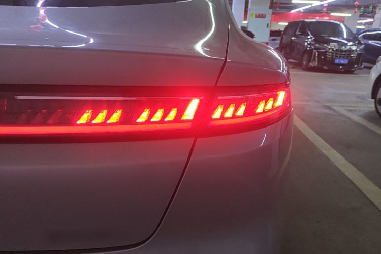 Used Dongfeng eπ eπ007 2024 Pure Electric 530 Air Edition Right Rear Taillight