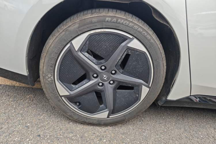 Used Dongfeng eπ eπ007 2024 530 Pro Version Right Rear Wheel Hub