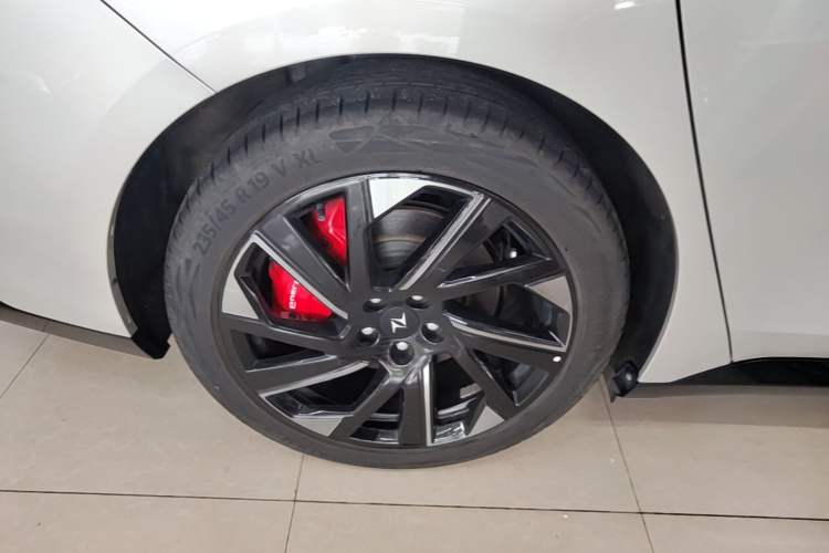 Used Dongfeng eπ eπ007 2024 530 Pro Version Right Rear Wheel Hub