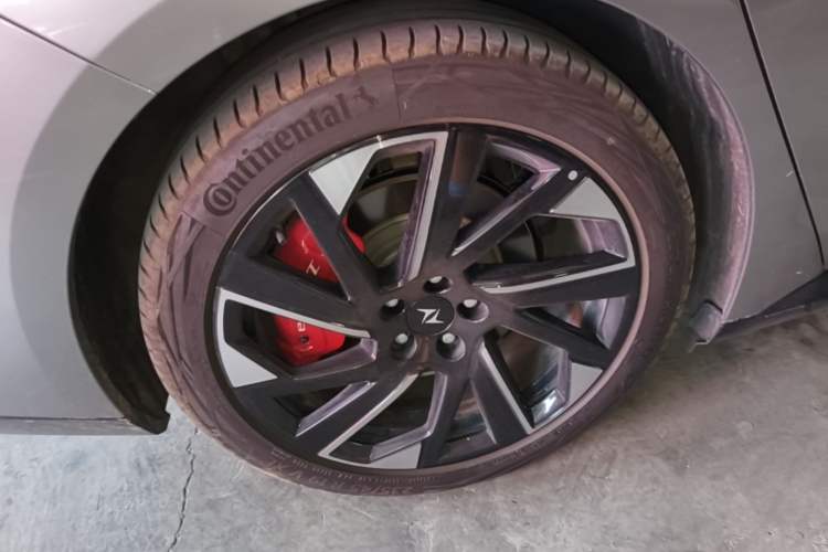 Used Dongfeng eπ eπ007 2024 All-Electric 620 RuYi Edition Right Rear Wheel Hub