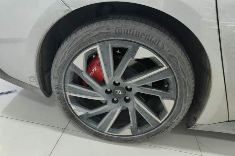 Used Dongfeng eπ eπ007 2024 All-Electric 530 RuYi Edition Right Rear Wheel Hub