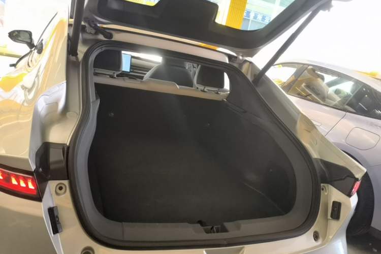 Used Dongfeng eπ eπ007 2024 530 Pro Version Trunk