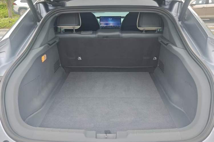 Used Dongfeng eπ eπ007 2024 620 Pro Version Trunk