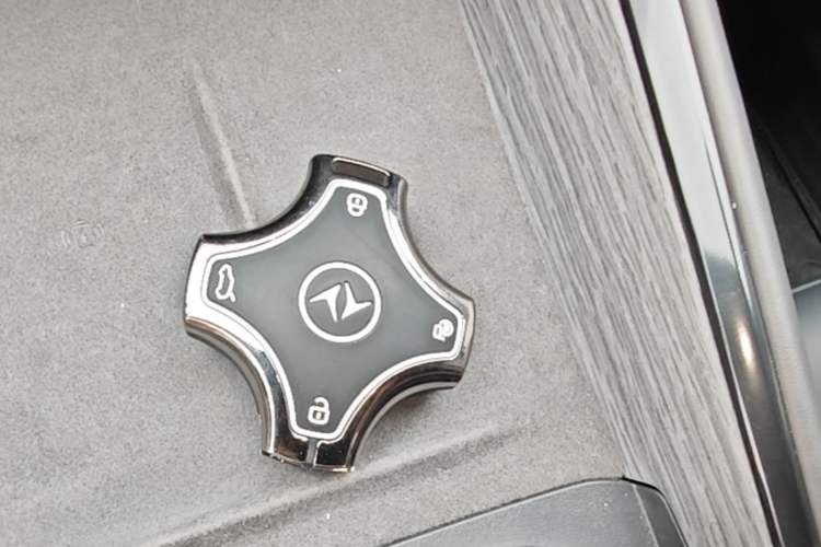 Used Dongfeng eπ eπ007 2024 530 Pro Version Vehicle Key