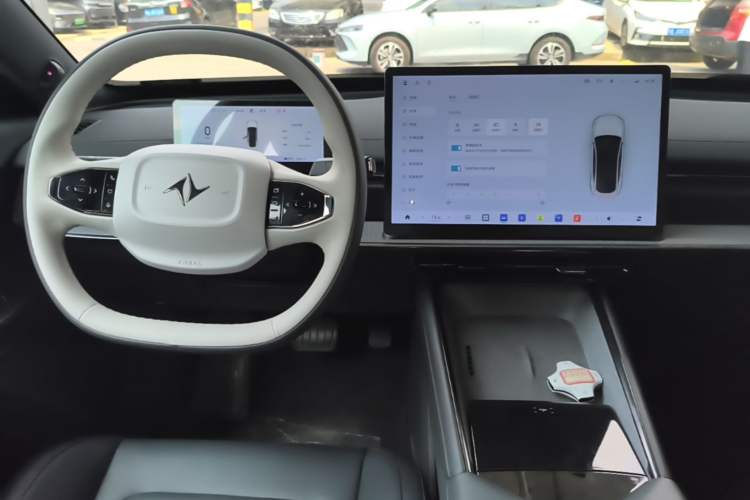 Used Dongfeng eπ eπ007 2024 Pure Electric 530 Air Edition Center Console
