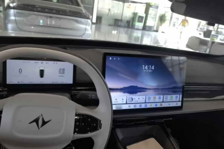 Used Dongfeng eπ eπ007 2024 Range-Extended 200 RuYi Edition Center Console