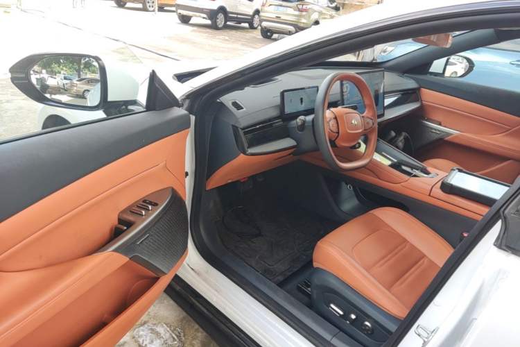 Used Dongfeng eπ eπ007 2024 200Pro Range-Extended Version Driver Seat