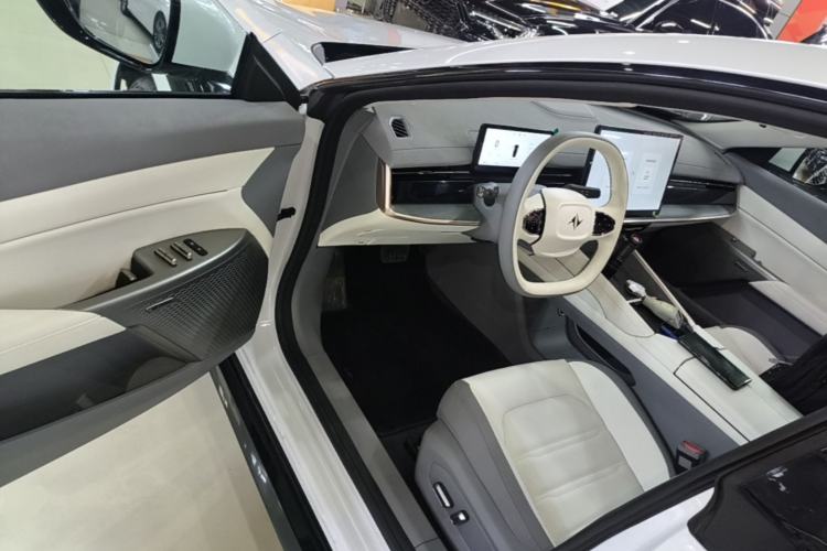Used Dongfeng eπ eπ007 2024 620 Pro Version Driver Seat