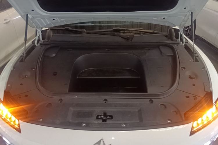 Used Dongfeng eπ eπ007 2024 530 Pro Version Engine Bay