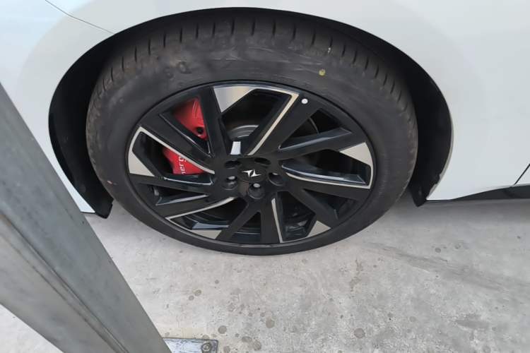 Used Dongfeng eπ eπ007 2024 Pure Electric 530 Air Edition Exterior 2