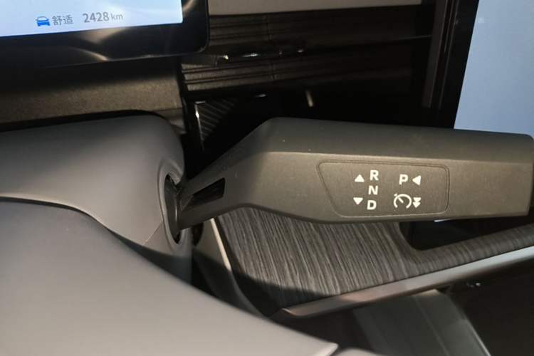 Used Dongfeng eπ eπ007 2024 620 Pro Version Gear Lever