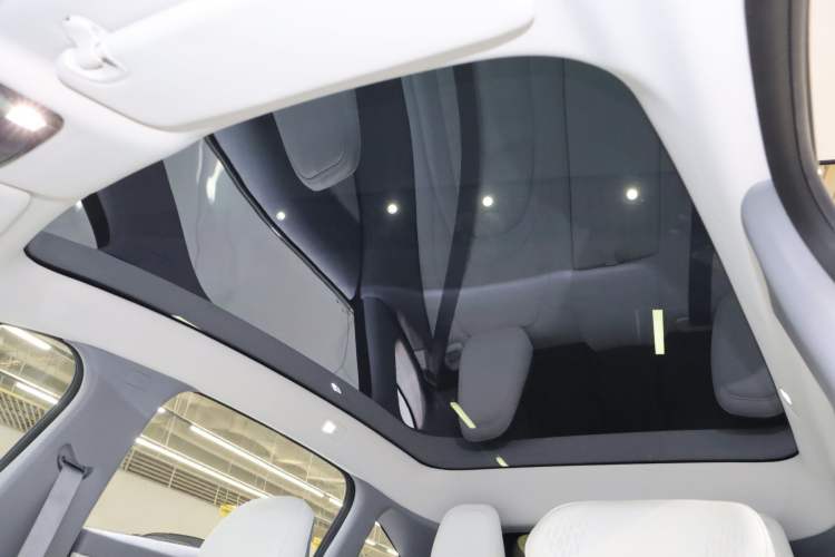 Used Dongfeng eπ eπ007 2024 620 Pro Version Headliner
