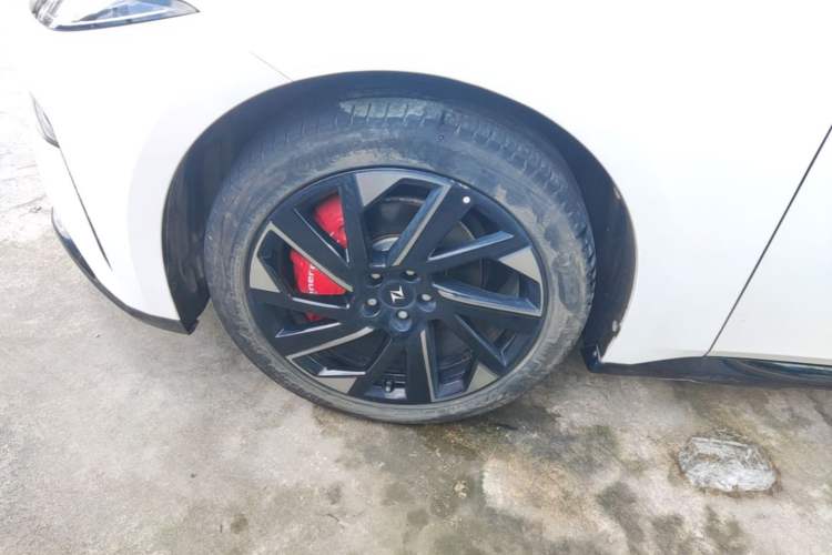 Used Dongfeng eπ eπ007 2024 200Pro Range-Extended Version Left Front Wheel Hub