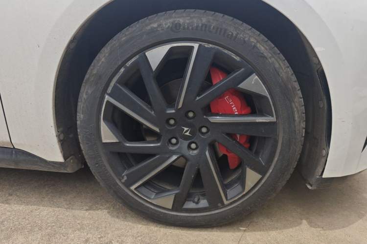 Used Dongfeng eπ eπ007 2024 All-Electric 530 RuYi Edition Right Front Wheel Hub