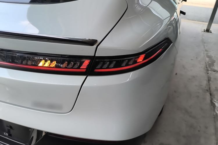 Used Dongfeng eπ eπ007 2024 Pure Electric 530 Air Edition Right Rear Taillight