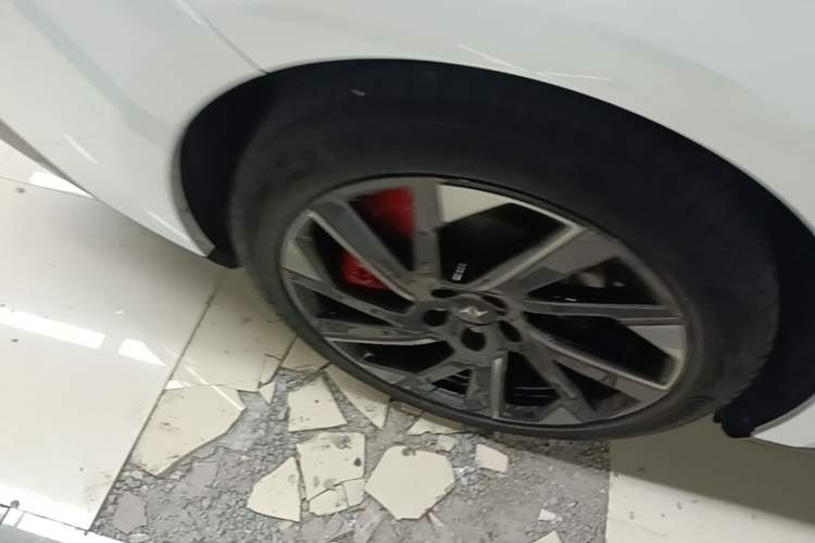 Used Dongfeng eπ eπ007 2024 530 Pro Version Right Rear Wheel Hub