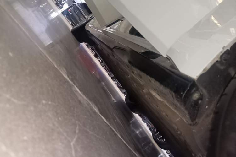 Used Dongfeng eπ eπ007 2024 530 Pro Version Right Side Sill