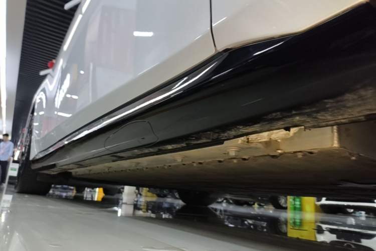 Used Dongfeng eπ eπ007 2024 620 Pro Version Right Side Sill