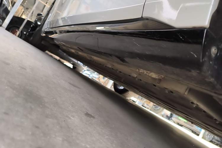 Used Dongfeng eπ eπ007 2024 Pure Electric 530 Air Edition Right Side Sill