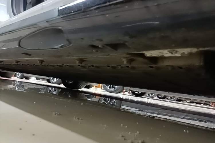 Used Dongfeng eπ eπ007 2024 530 Pro Version Right Side Sill