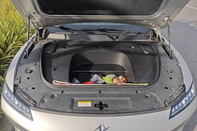 Used Dongfeng eπ eπ007 2024 530 Pro Version Engine Bay