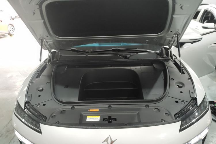 Used Dongfeng eπ eπ007 2024 530 Pro Version Engine Bay