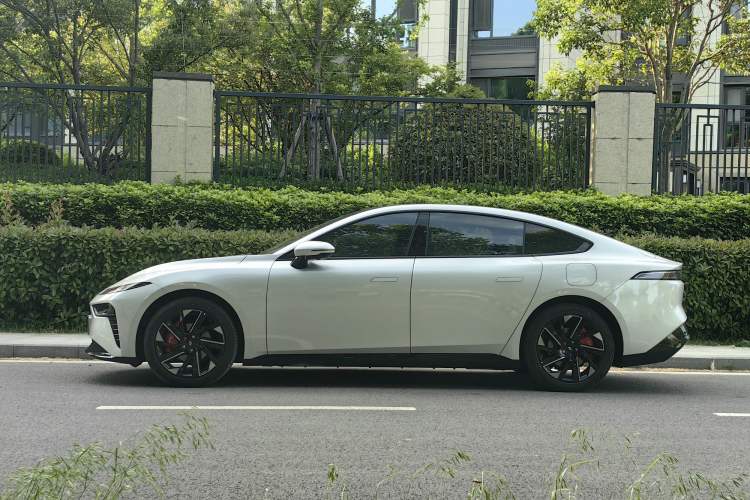 Used Dongfeng eπ eπ007 2024 Range-Extended 200 Air Edition Exterior 7