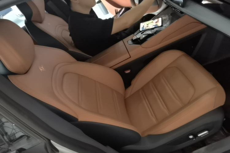 Used Dongfeng eπ eπ007 2024 200Pro Range-Extended Version Right Front Seat