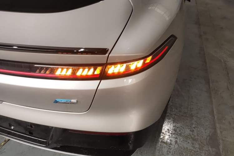 Used Dongfeng eπ eπ007 2024 530 Pro Version Right Rear Taillight