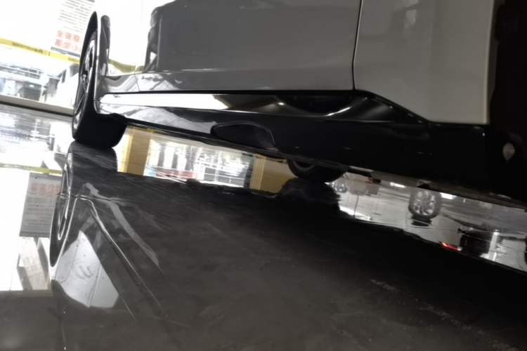 Used Dongfeng eπ eπ007 2024 200Pro Range-Extended Version Right Side Sill