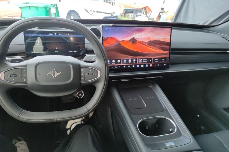 Used Dongfeng eπ eπ007 2025 Model Pure-Electric 650 Pro Cruise Edition Center Console