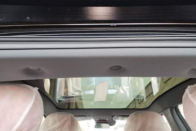 Used Dongfeng eπ eπ007 2025 Model Range-Extended 230Pro Cruise Edition Headliner
