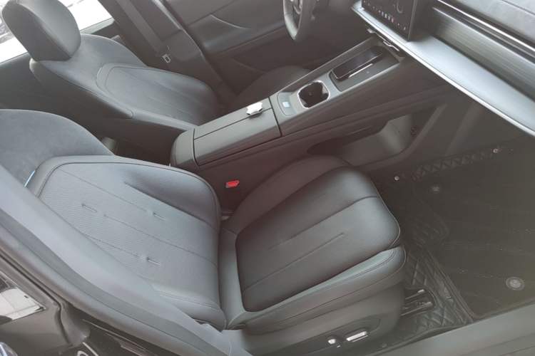 Used Dongfeng eπ eπ007 2025 Model Pure-Electric 650 Pro Cruise Edition Right Front Seat