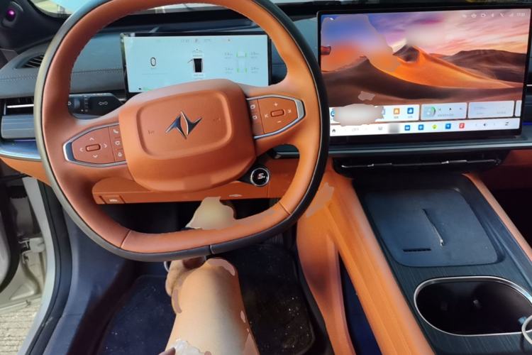 Used Dongfeng eπ eπ007 2025 Model Pure-Electric 565 All-Wheel-Drive Max Leading Edition Center Console