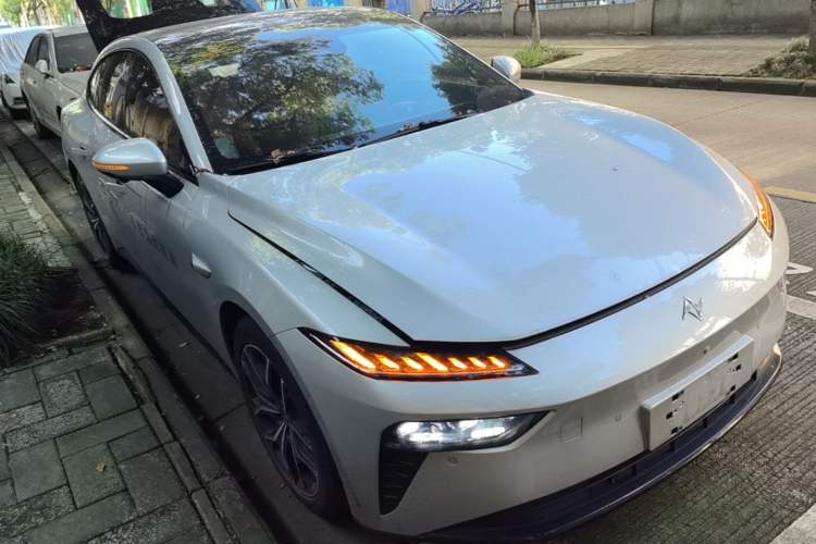 Used Dongfeng eπ eπ007 2025 Model Pure-Electric 565 All-Wheel-Drive Max Leading Edition Front Right 45 Deg