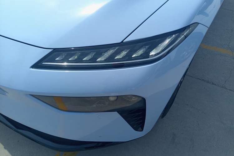 Used Dongfeng eπ eπ007 2025 Model Pure-Electric 565 All-Wheel-Drive Max Leading Edition Left Front Headlight