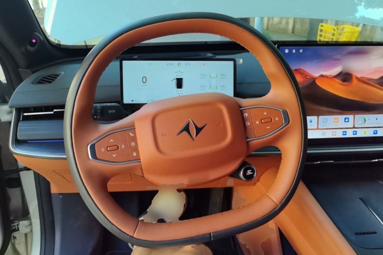 Used Dongfeng eπ eπ007 2025 Model Pure-Electric 565 All-Wheel-Drive Max Leading Edition Steering Wheel