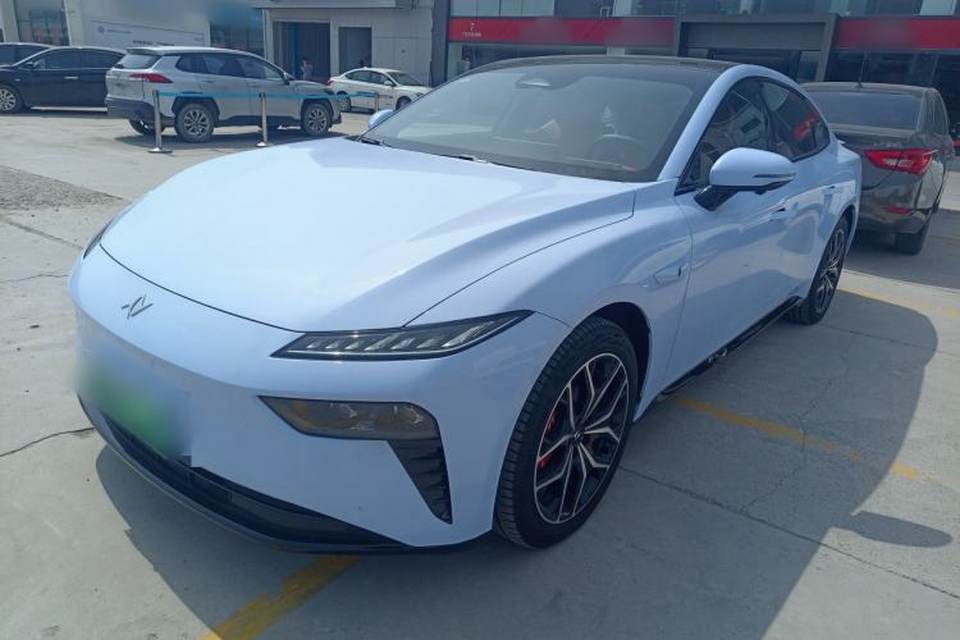 Dongfeng eπ eπ007 2025