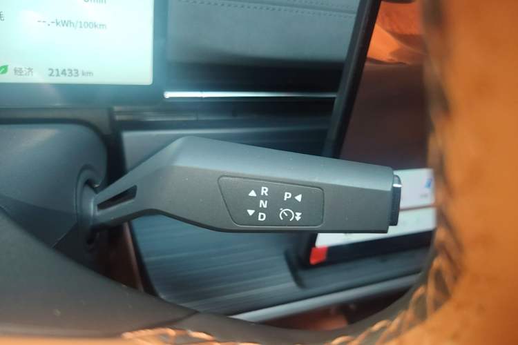 Used Dongfeng eπ eπ007 2025 Model Pure-Electric 565 All-Wheel-Drive Max Leading Edition Gear Lever