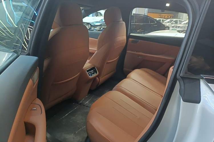 Used Dongfeng eπ eπ007 2025 Model Pure-Electric 565 All-Wheel-Drive Max Leading Edition Left Rear Seat