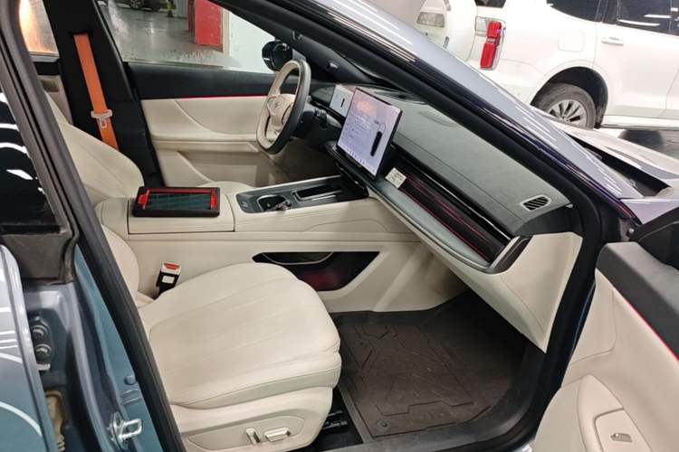 Used Dongfeng eπ eπ007 2025 Model Pure-Electric 565 All-Wheel-Drive Max Leading Edition Right Front Seat