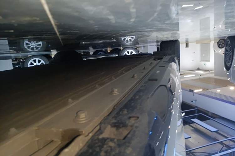 Used Dongfeng eπ eπ007 2025 Model Pure-Electric 565 All-Wheel-Drive Max Leading Edition Right Side Sill
