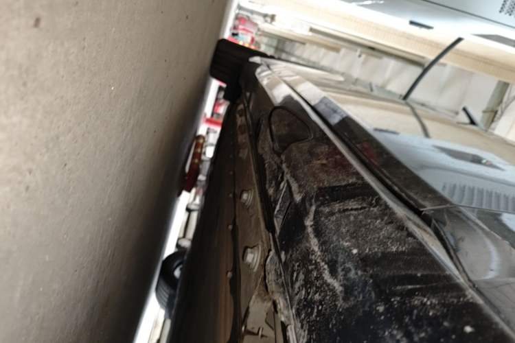 Used Dongfeng eπ eπ007 2025 Model Pure-Electric 565 All-Wheel-Drive Max Leading Edition Right Side Sill