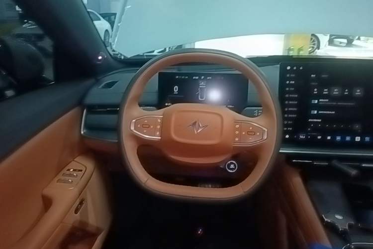Used Dongfeng eπ eπ007 2025 Model Pure-Electric 565 All-Wheel-Drive Max Leading Edition Steering Wheel