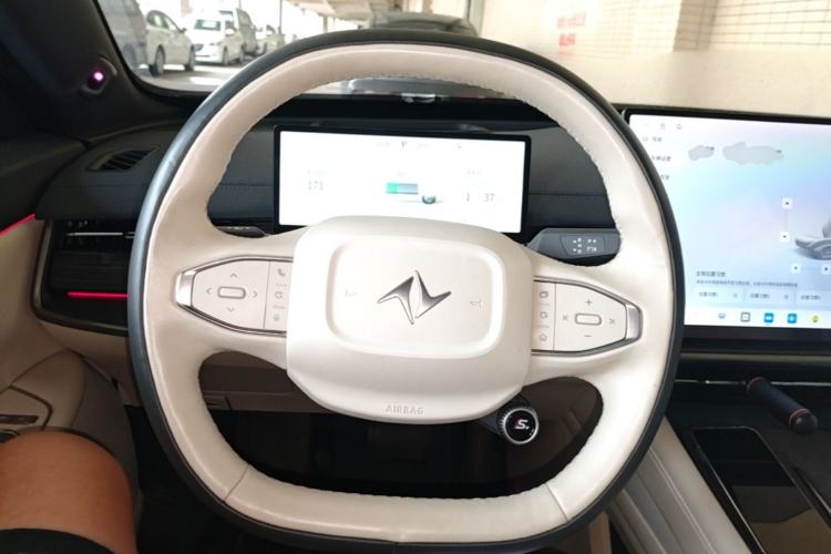 Used Dongfeng eπ eπ007 2025 Model Pure-Electric 565 All-Wheel-Drive Max Leading Edition Steering Wheel